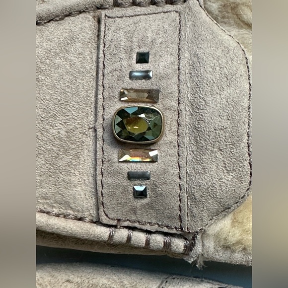 UGG Crystals embellished Loafers Moccasins, size 6 - Picture 2 of 8